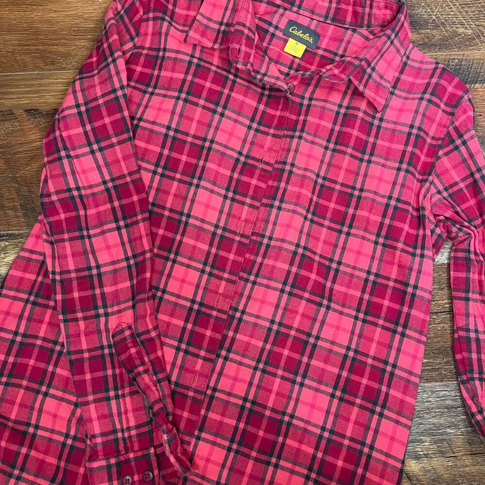 Cabela's - Picture 2 of 4